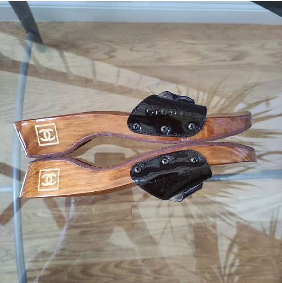 Chanel CC Logo 40/8.5 Parent Leather Buckled Slide Sandals 40/8.5 Dark Brown - Picture 6 of 15